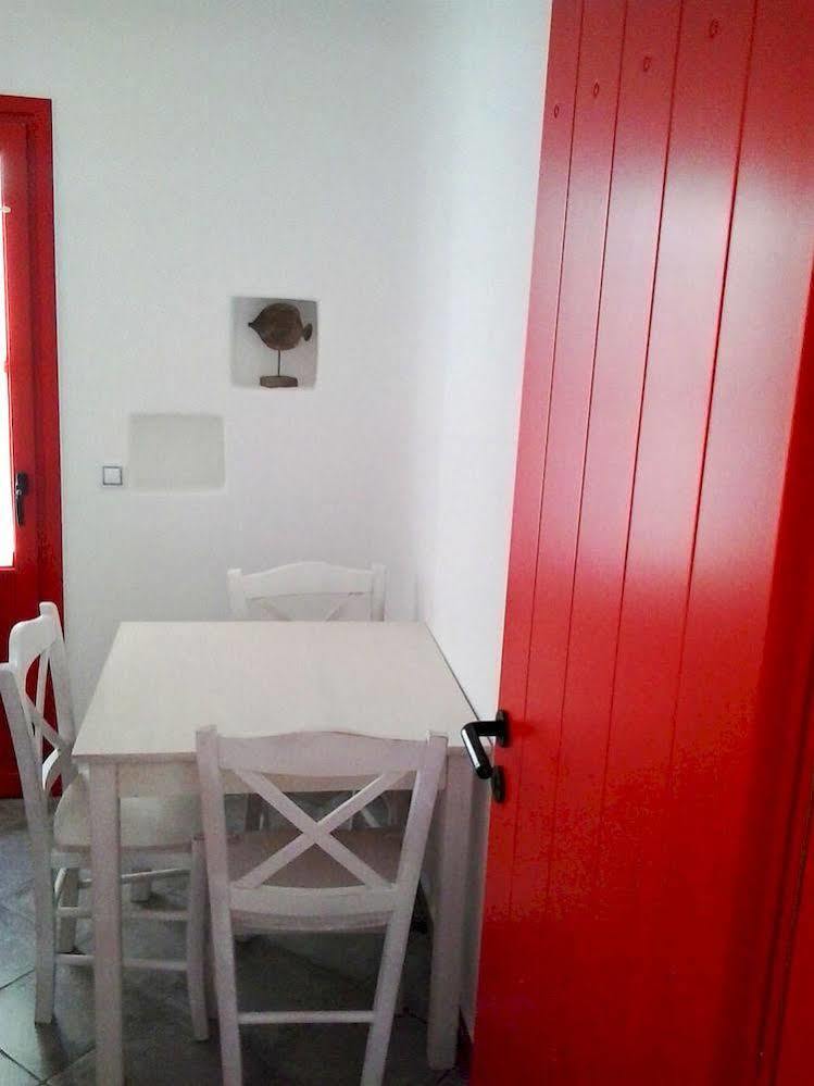 Aparthotel Viva Mare Foinikounta Finikounda Exterior foto